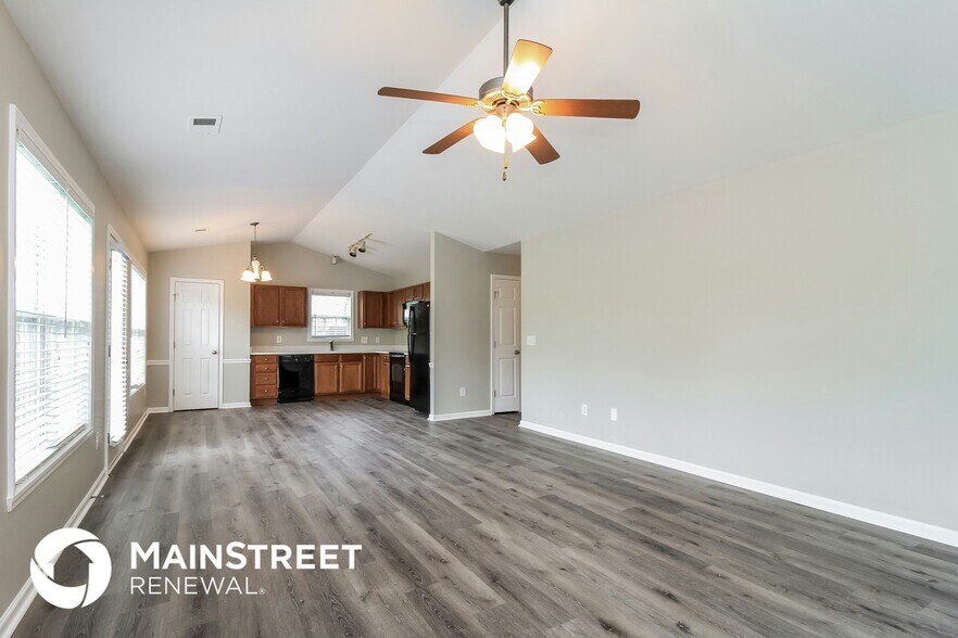 Building Photo - 4470 Weatherton Dr