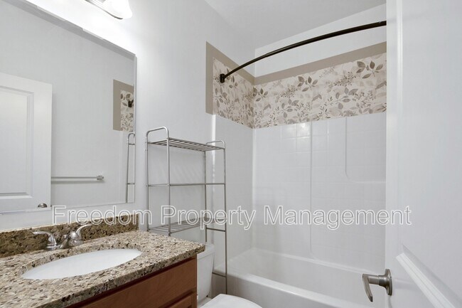 Building Photo - 11213 W Gabrielle Dr