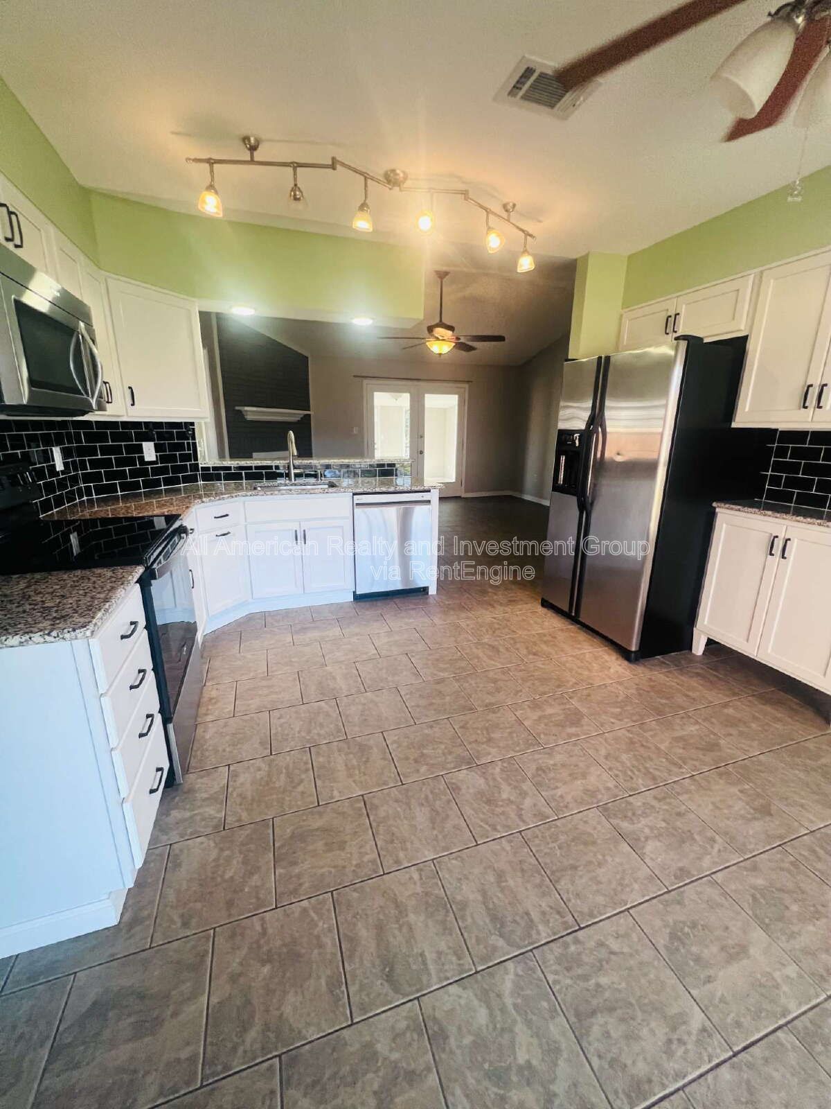 Building Photo - 2220 Kerra Ln