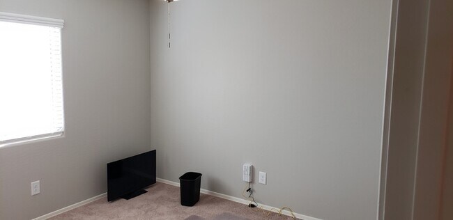 Building Photo - Beautifully upgraded home in Mission Ranch.