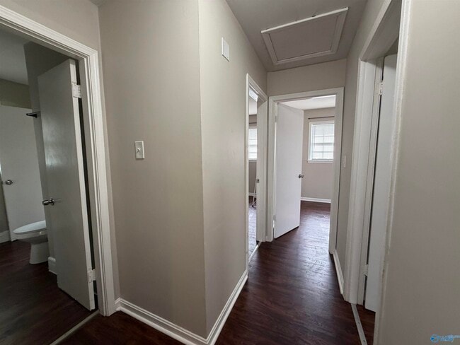 Building Photo - 3604 NW Stag Run Dr