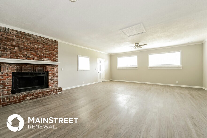 Building Photo - 960 5th St