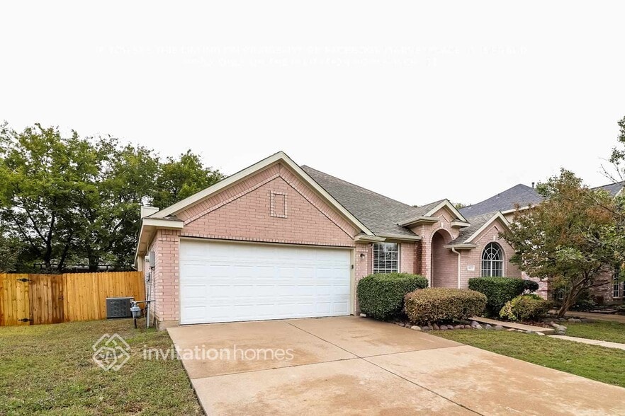 Building Photo - 1617 Churchill Ln