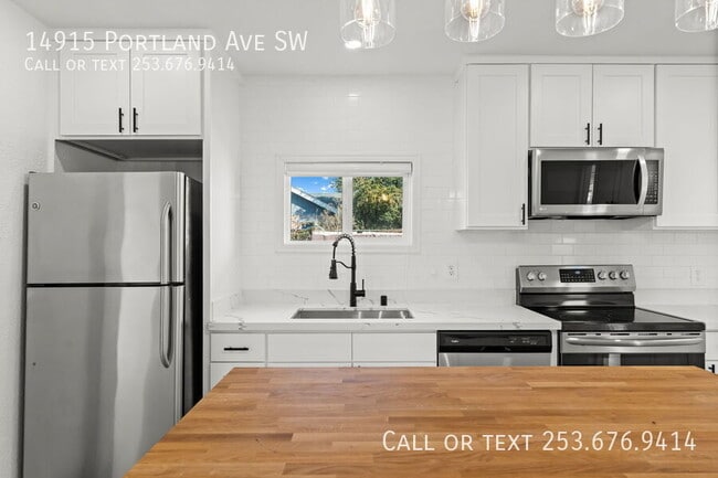 Building Photo - 14915 Portland Ave SW