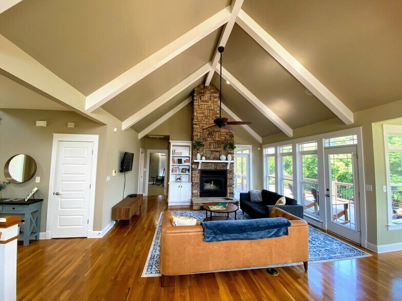 Building Photo - 109 Lantern Trail