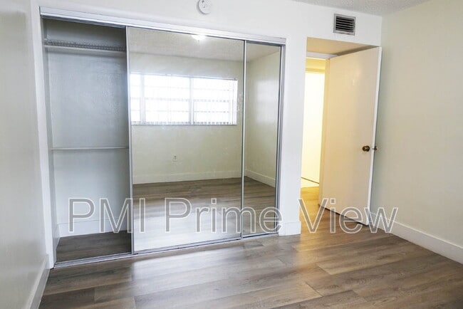 Building Photo - 505 NW 72nd Ave