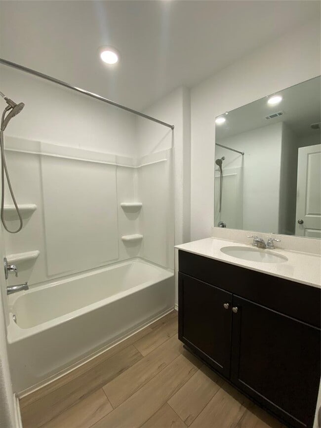 Building Photo - 13704 Knights Br Dr