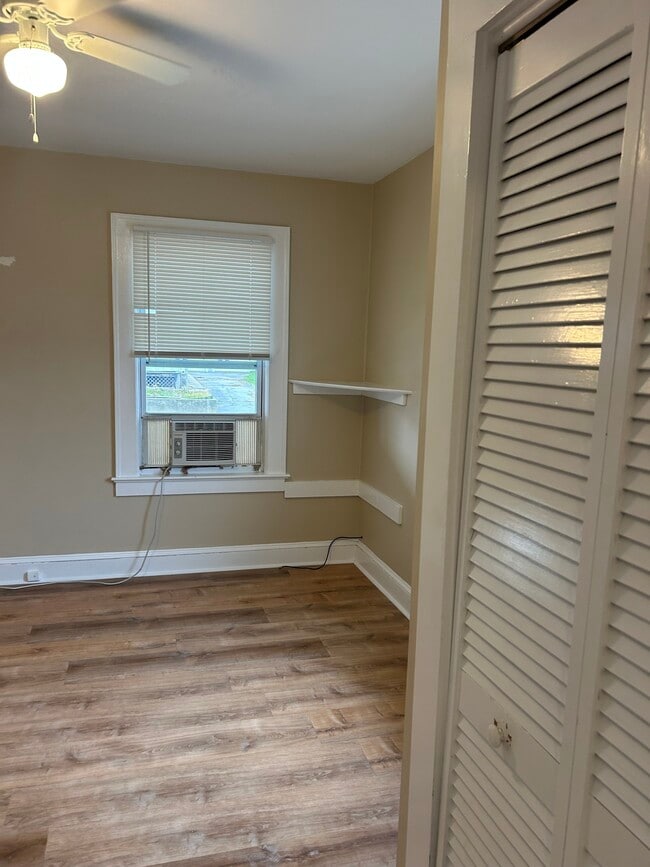 Building Photo - 14 Denison Ave