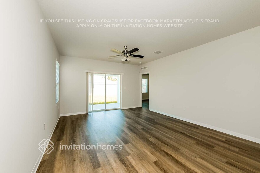 Building Photo - 8029 Majestic Palms Ct