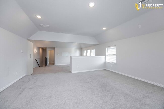 Building Photo - What's special