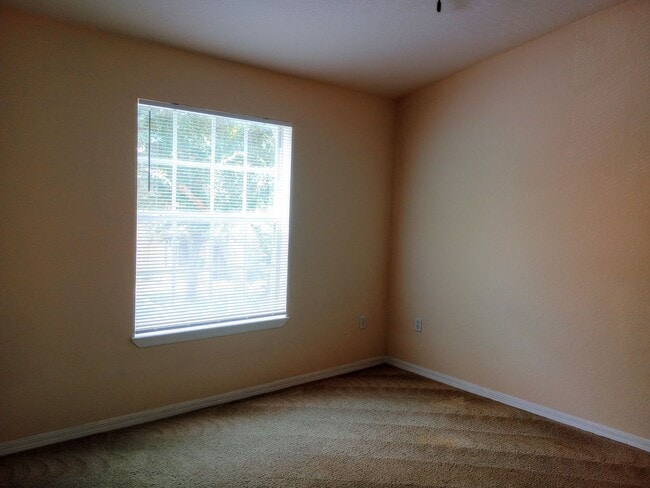 Building Photo - 821 Grand Regency Pointe