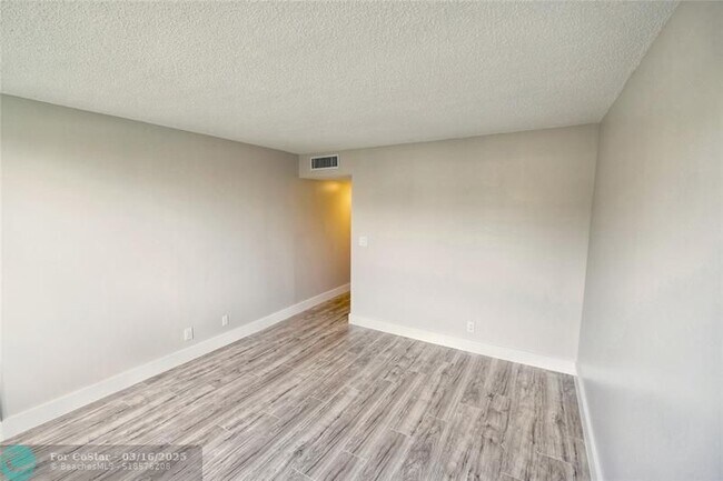 Building Photo - 777 S Federal Hwy
