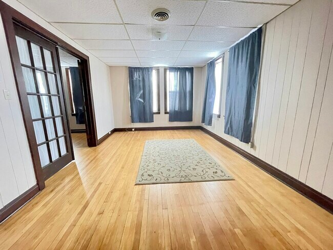 Building Photo - 1 S Minnesota St