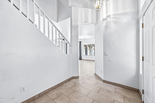 Building Photo - 9054 W Custer Ln