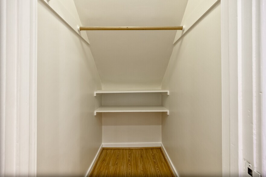 Building Photo - 1244 S Highland Ave