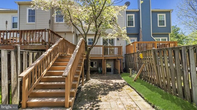 Building Photo - 8903 Waites Way