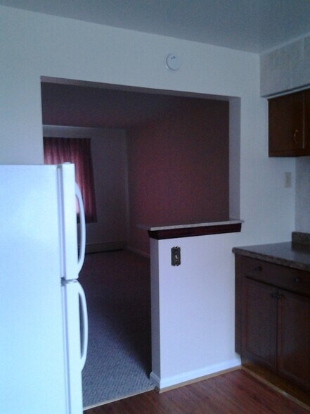 Building Photo - 4320 Webster Ave