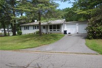 Building Photo - 1 Cedarwood Ln