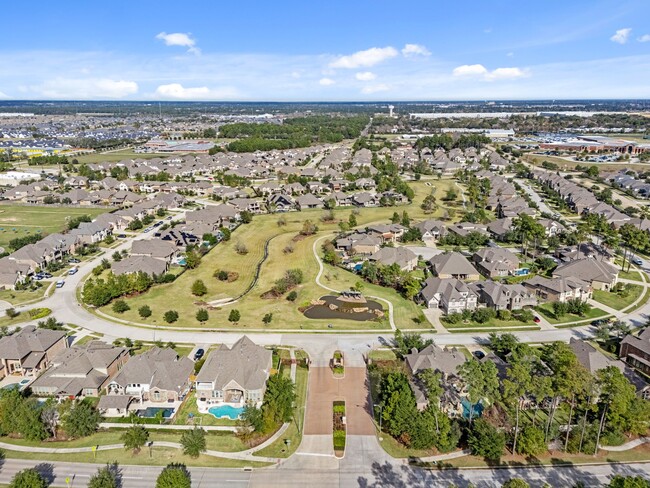 Building Photo - 18935 Wild Thornberry Dr