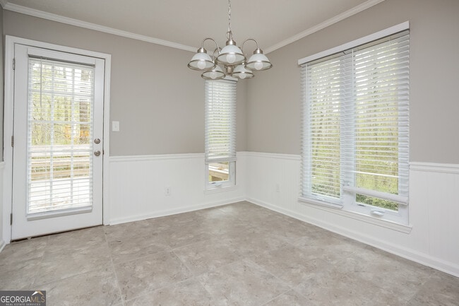 Building Photo - 140 Paces Way