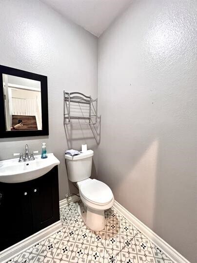 Building Photo - 45354 Tesiben Ct
