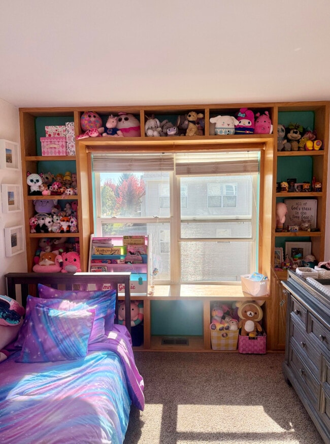 Building Photo - 34394 N Goldenrod Ct