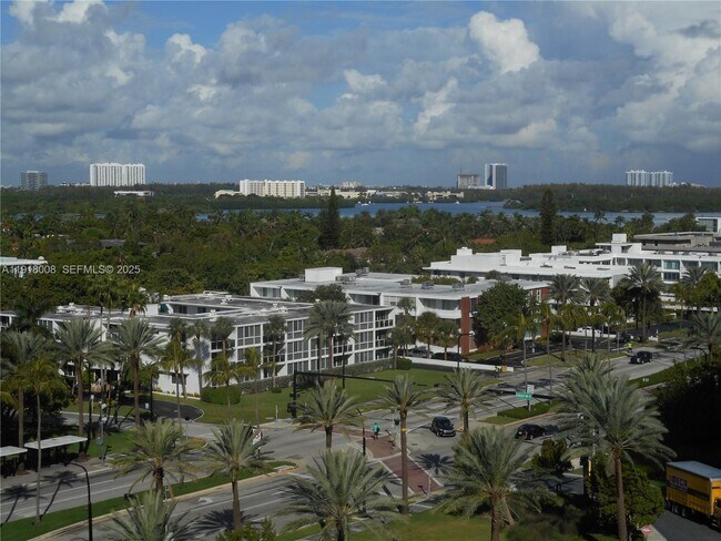 Building Photo - 10185 Collins Ave