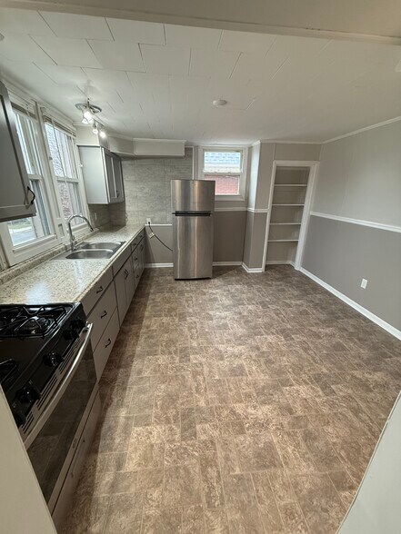 Building Photo - 1715 N 2nd St