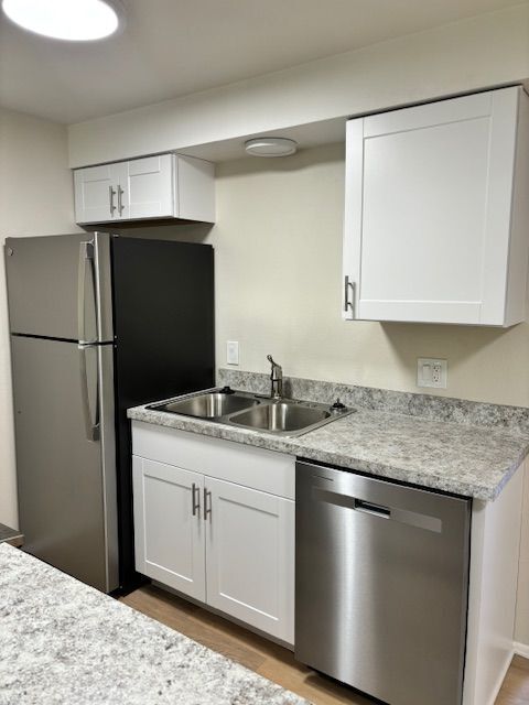 Explore the elegance of modern kitchen design with top-tier appliances. - 591 West Prentice Avenue