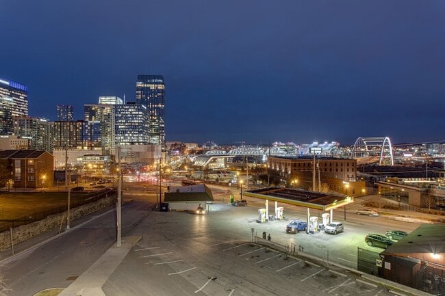 Building Photo - 20 Rutledge St