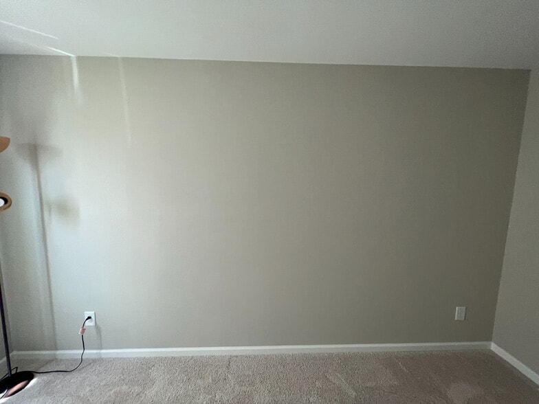 Building Photo - Room in Single Family Home on Tawny View Ln