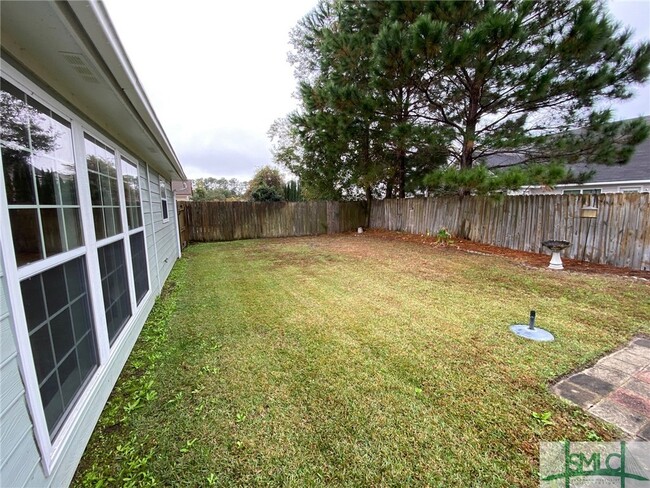Building Photo - 117 Hopeland Dr