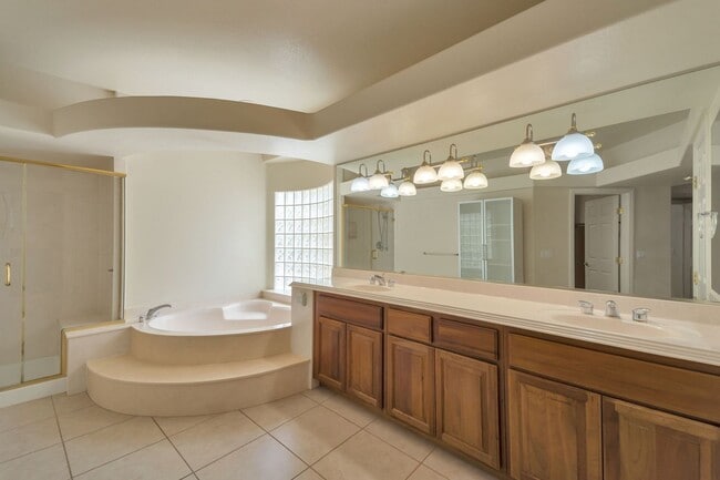 Building Photo - 4127 Abernethy Forest Pl