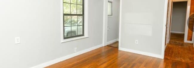 Building Photo - 358 Breamwood Ave