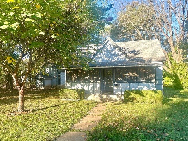 Building Photo - Adorable 2 Bed/ 1 Bath Home in Republic, MO!