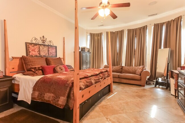 Building Photo - 4226 Meadowview Ln