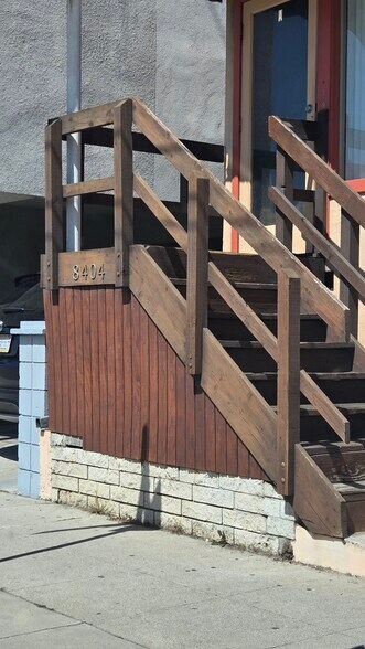 Building Photo - 8404 Pershing Dr