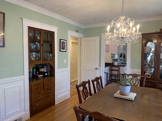 Building Photo - 1045 Adams St