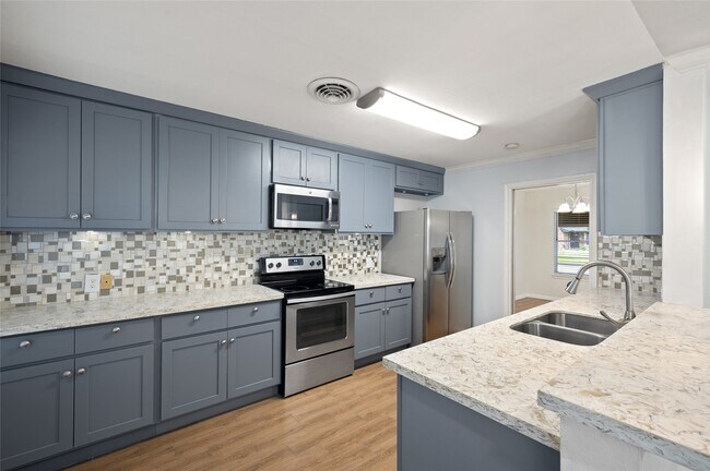 Building Photo - 3835 Tartan Ln