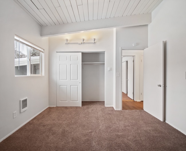 Building Photo - 8929 E Liberty Ave