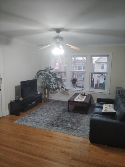 Primary Photo - 3517 N Long Ave