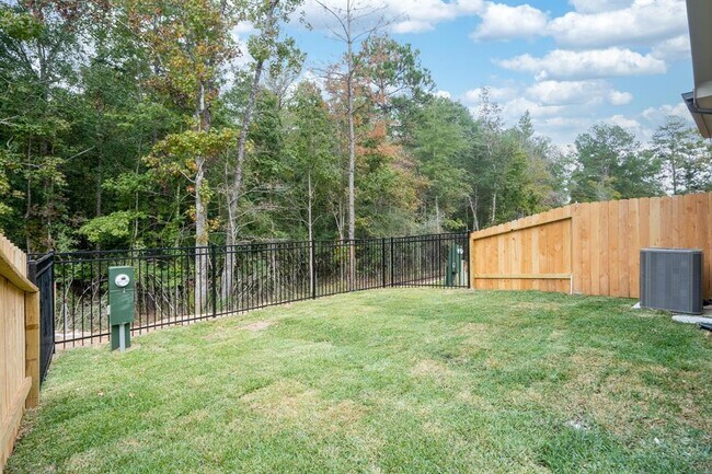 Building Photo - 529 Longleaf Pine Dr