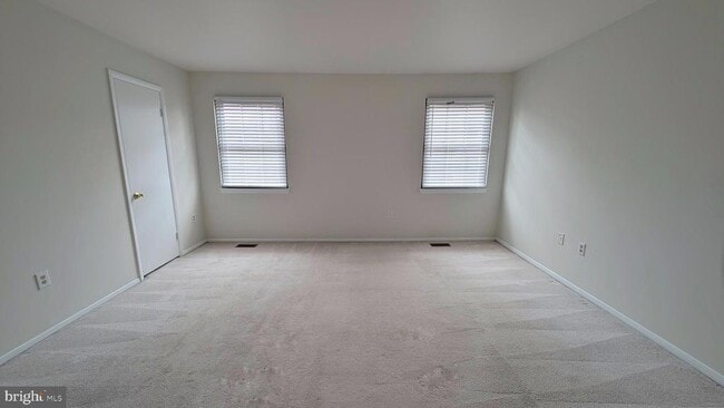 Building Photo - 33 Badger Gate Ct