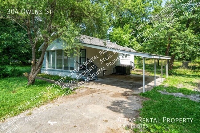 Building Photo - 304 Owens St