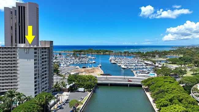 Primary Photo - 1676 Ala Moana Blvd