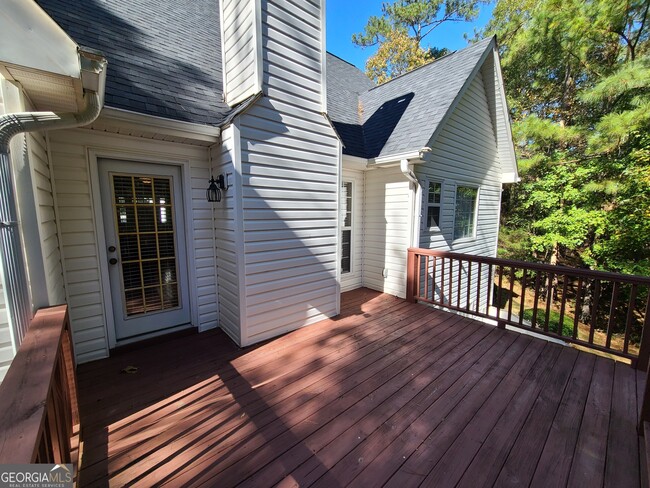 Building Photo - 225 Vinestone Ct