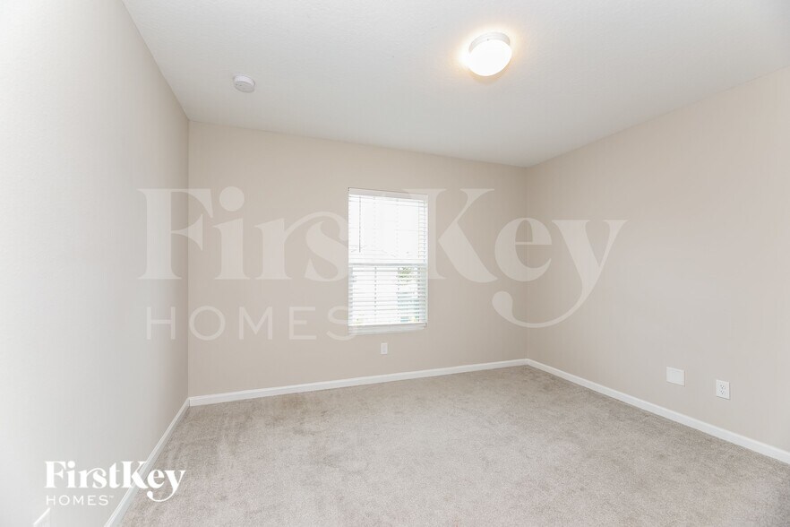 Building Photo - 11634 Dunns Crossing Dr