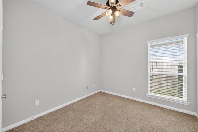 Building Photo - 12519 King Harry Dr