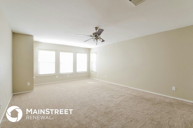 Building Photo - 802 Empresario Dr