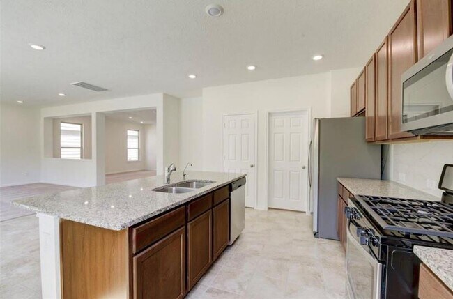 Building Photo - 4127 Mossy banks Ln